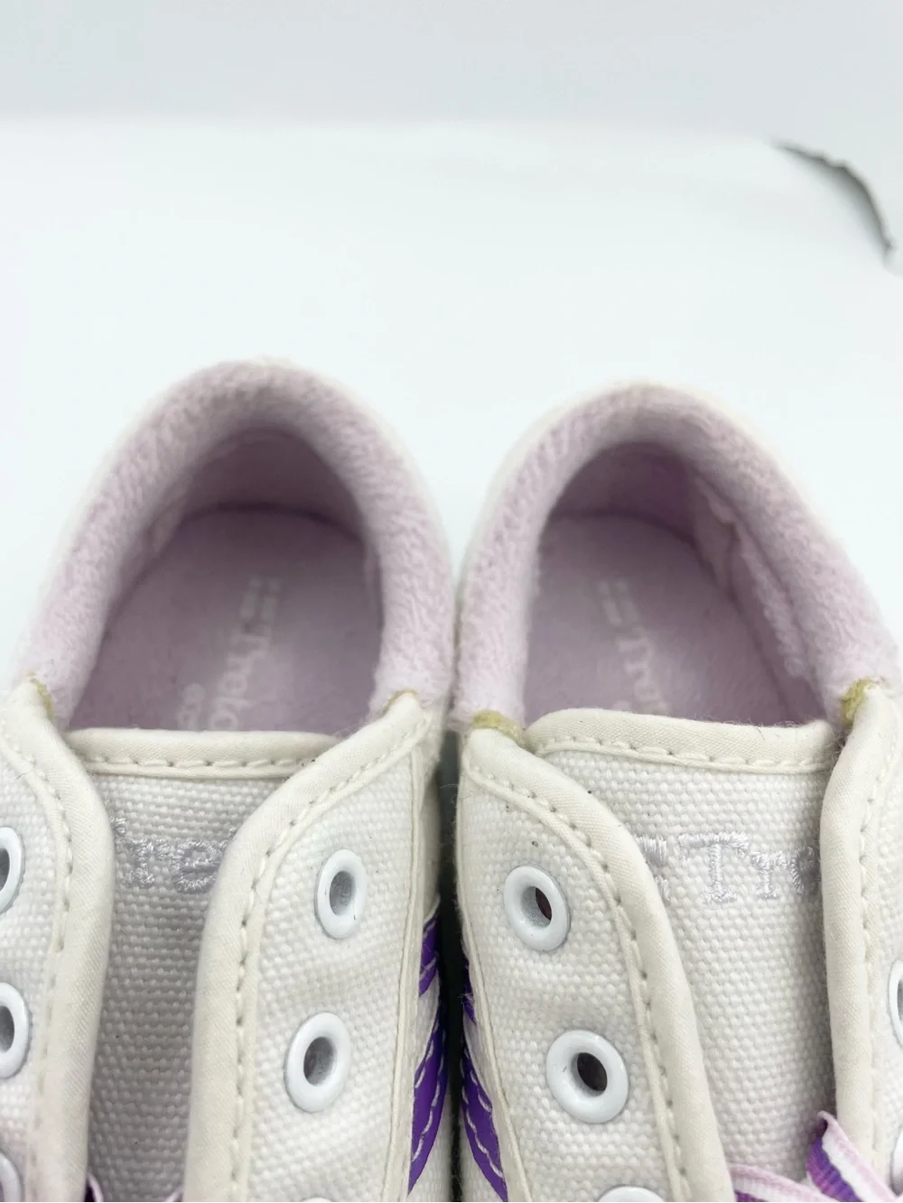 Tretorn girls white/purple canvas sneakers Size 8